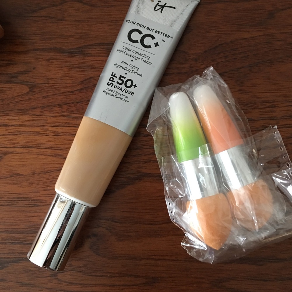 It cosmetics CC CREAM IN MEDIUM